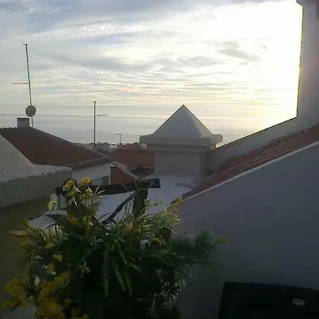 Rua Adriao Batalha Назаре